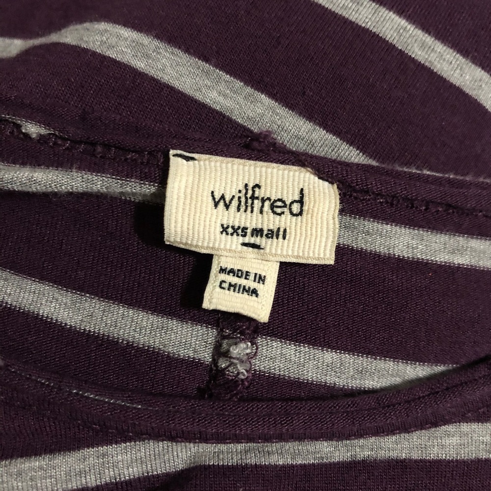 Wilfred Aritzia Oversized Purple Stripe Crop Tee - Picture 4 of 4